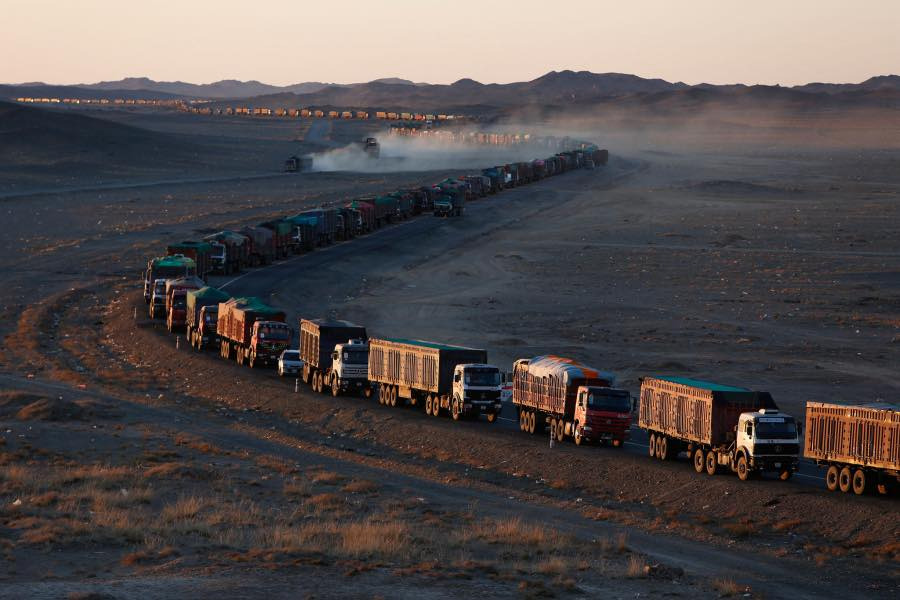 Нүүрс тээврийн жолооч нар өлсгөлөн зарлахаа мэдэгджээ